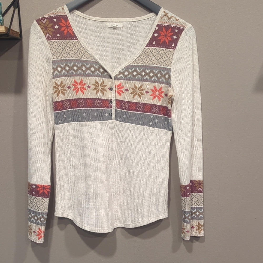 Maurices Cream and Gray Patterned Long Sleeve Top